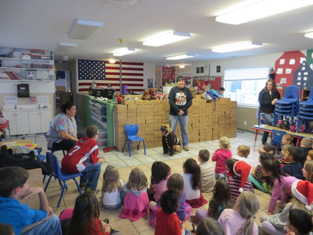 toysfortots2013bennioncarecenterbookdrop4pallets5.jpg