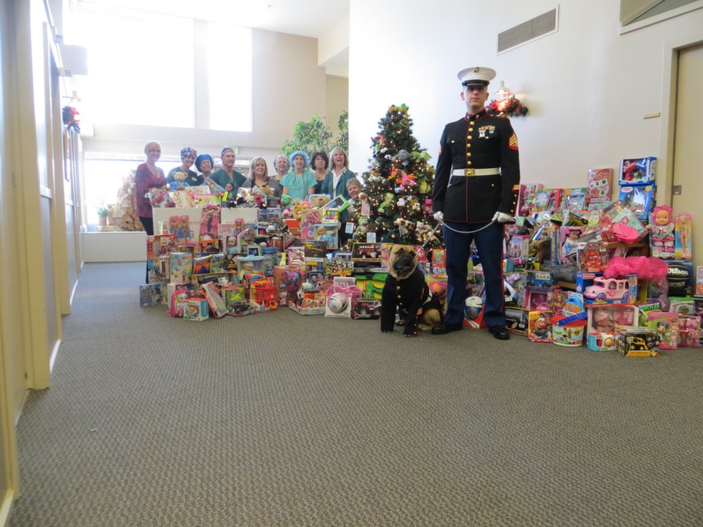 toysfortots2013saltlakesurgicalcentertoypickup8.jpg